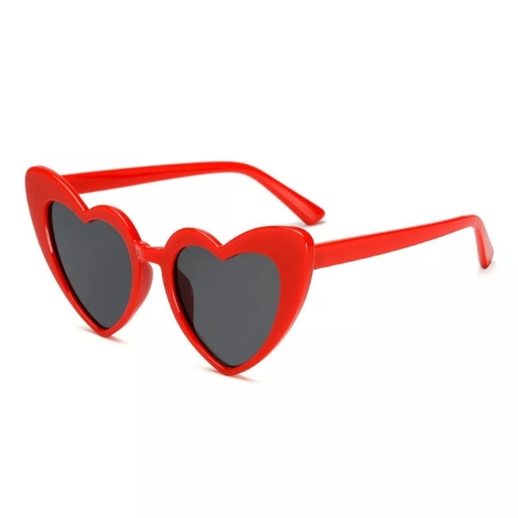 Heart Shaped Retro Cat Eye Sunglasses Leopard or Red - Picture 2 of 6